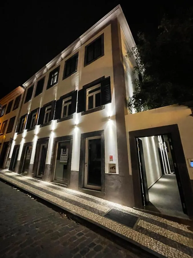 Living Funchal Executive Apartment  Funchal (Madeira)